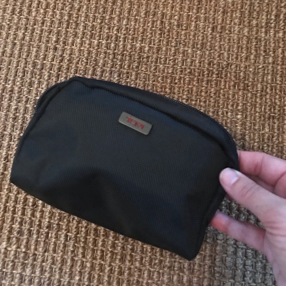 Set of 3 TUMI travel bags NWOT black nylon - Picture 3 of 4